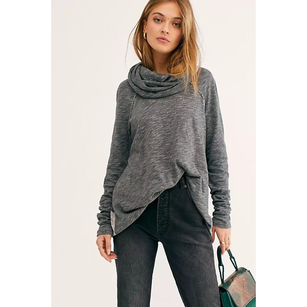Free People Beach grey Cocoon Cowl Pullover top Size XS/S long sleeve cozy knit‎